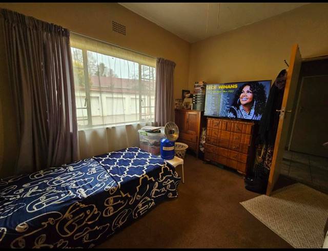 2 BEDROOM TOWNHOUSE FOR SALE IN THREE RIVERS